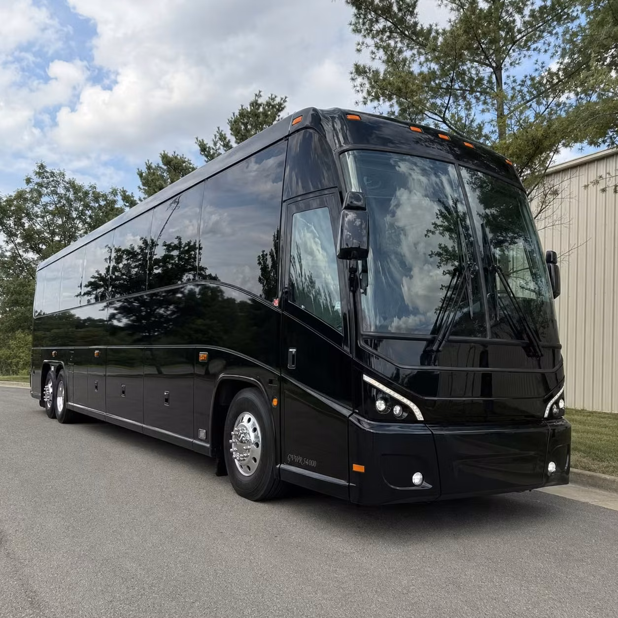 get a charter bus for sioux city musketeers games and ushl hockey transportation