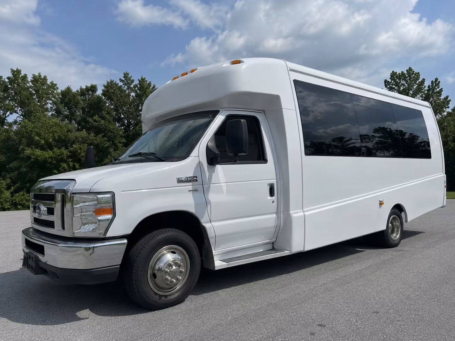 party buses for sioux city prom night at north high east high and bishop heelan