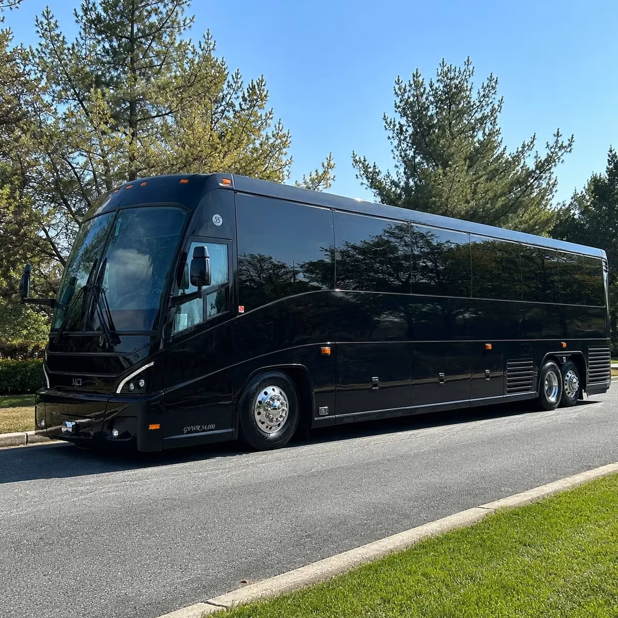 shuttle buses for personnel transfers at sioux gateway airport col bud day field
